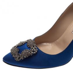 Pre Owned Manolo Blahnik Blue Satin Hangisi Embellished Pumps Size 39.5
