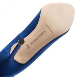Pre Owned Manolo Blahnik Blue Satin Hangisi Embellished Pumps Size 39.5