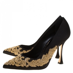 Pre Owned Manolo Blahnik Black Satin Elestoria Embroidered Pointed Toe Pumps Size 38
