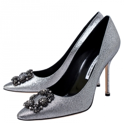 Pre Owned Manolo Blahnik Metallic Silver Hangisi Notturno Embellished Pointed Toe Pumps Size 40
