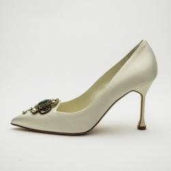 Pre Owned Manolo Blahnik Ivory Limited Edition 'Eufrasia' Pumps Size 39