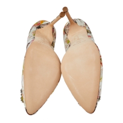 Pre Owned حذاء كعب عالي مانولو بلانيك "هانغيسي" مقدمة مدببة قماش مطبوع فراشات متعدد الألوان مقاس 38.5