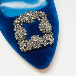 Pre Owned Manolo Blahnik Blue Velvet Hangisi Pumps Size 41