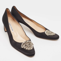 Pre Owned Manolo Blahnik Black Satin Okkato Pumps Size 40.5  