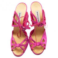 مملوكة مسبقًا Manolo Blahnik Pink Satin Lace Up Slides Size 39.5