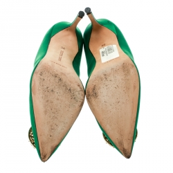 Pre Owned حذاء كعب عالي مانولو بلانيك مزخرف بروش جيوبا ساتان أخضر مقاس 36