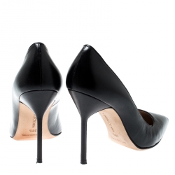 Pre Owned حذاء كعب عالي مانولو بلانيك BB جلد أسود مقدمة مدببة مقاس 38.5