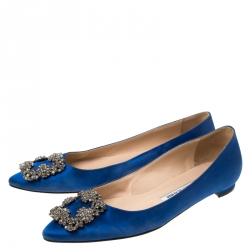 Pre Owned حذاء باليرينا فلات مانولو بلانيك هانغيسي ساتان أزرق مقاس 37.5