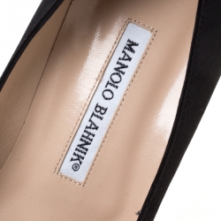 مملوكة مسبقًا حذاء كعب عالي مانولو بلانيك ناديرا مزخرف ساتان أسود مقاس 40