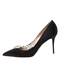 مملوكة مسبقًا حذاء كعب عالي مانولو بلانيك ناديرا مزخرف ساتان أسود مقاس 40