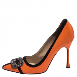 Pre Owned Manolo Blahnik Orange/Black Satin Hangisi Crystal Embellished Pumps Size 40
