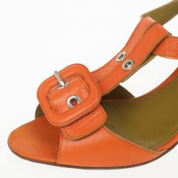 مملوكة مسبقًا Manolo Blahnik Orange Leather Buckle T Strap Sandals Size 36.5