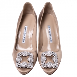 Pre Owned Manolo Blahnik Beige Satin Hangisi Pointed Toe Pumps Size 36