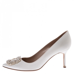 Pre Owned Manolo Blahnik White Satin Hangisi Embellished Pointed Toe Pumps Size 39.5