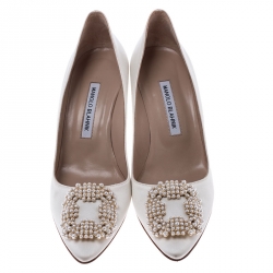 Pre Owned Manolo Blahnik White Satin Hangisi Embellished Pointed Toe Pumps Size 39.5