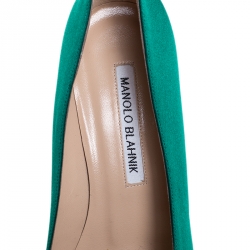 Pre Owned حذاء كعب عالي مانولو بلانيك اوليك مزخرف كريستال ساتان أخضر مقاس 37