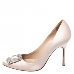 Pre Owned Manolo Blahnik Beige Satin Hangisi Pointed Toe Pumps Size 37.5
