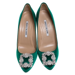مملوكة مسبقًا Manolo Blahnik Emerald Green Satin Hangisi Embellished Pointed Toe Pumps Size 38
