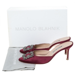 مملوكة مسبقًا صندل سلايد مانولو بلانيك "هانغيسي" بمقدمة مدببة ساتان أحمر مقاس 38