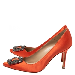 Pre Owned Manolo Blahnik Coral Satin Hangisi Pumps Size 38