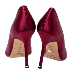 Pre Owned Manolo Blahnik Maroon Satin Hangisi Crystal Embellished Pointed Toe Pumps Size 38