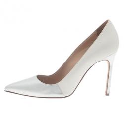 مملوكة مسبقًا Manolo Blahnik Two Tone Pointed Toe Pumps Size 37