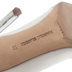 مملوكة مسبقًا Manolo Blahnik Two Tone Pointed Toe Pumps Size 37