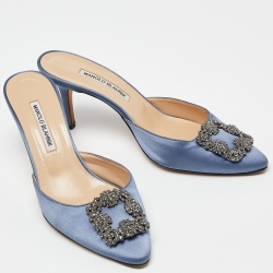 Pre Owned Manolo Blahnik Blue Satin Hangisimu Mules Size 40