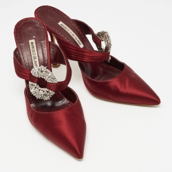 Pre Owned Manolo Blahnik Burgundy Satin Maidugur Mules Size 40