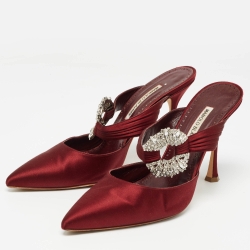Pre Owned Manolo Blahnik Burgundy Satin Maidugur Mules Size 40