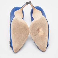 Pre Owned Manolo Blahnik Blue Satin Hangisi Pumps Size 37.5