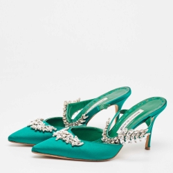 Pre Owned Manolo Blahnik Green Satin Crystal Embellished Lurum Mules Size 39