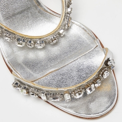 مملوكة مسبقًا Manolo Blahnik Silver Leather Diora Slide Sandals Size 39.5