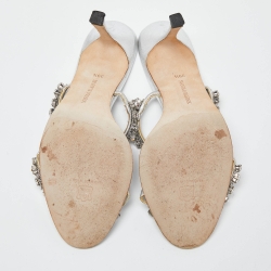 مملوكة مسبقًا Manolo Blahnik Silver Leather Diora Slide Sandals Size 39.5