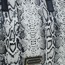 Pre Owned Marc by Marc Jacobs Black/White Leather Here's The T Snake Print Tote
