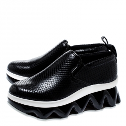 Pre Owned Marc by Marc Jacobs Black Embossed Snakeskin Leather Ninja Wave Platform Slip On Sneakers Size 37