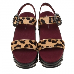 مملوكة مسبقًا Marc by Marc Jacobs Beige Leopard Print Calf Hair Ninja Wave Platform Sandals Size 38