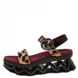 مملوكة مسبقًا Marc by Marc Jacobs Beige Leopard Print Calf Hair Ninja Wave Platform Sandals Size 38