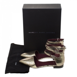 Pre Owned صندل مارك باي مارك جاكوبس فلات سيور كاحل مينتا جلد نقش ثعبان ذهبي ميتالك مقاس 38