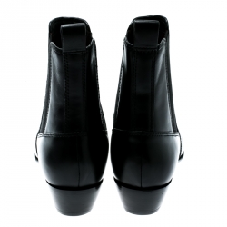 مملوكة مسبقًا حذاء بوت كاحل مارك جاكوبس مقدمة مدببة جلد أسود مقاس 36