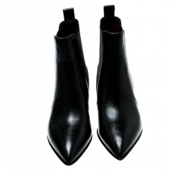 مملوكة مسبقًا حذاء بوت كاحل مارك جاكوبس مقدمة مدببة جلد أسود مقاس 36