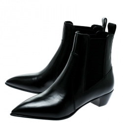 مملوكة مسبقًا حذاء بوت كاحل مارك جاكوبس مقدمة مدببة جلد أسود مقاس 36