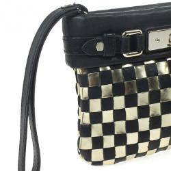 مملوكة مسبقًا Marc by Marc Jacobs Metal Check Wristlet Clutch