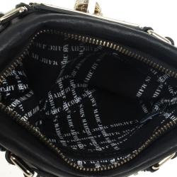 مملوكة مسبقًا Marc by Marc Jacobs Metal Check Wristlet Clutch