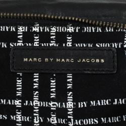 مملوكة مسبقًا Marc by Marc Jacobs Metal Check Wristlet Clutch