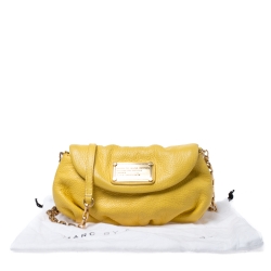 Pre Owned حقيبة كروس مارك باي مارك جاكوبس كلاسيك كيو  كارلي جلد صفراء