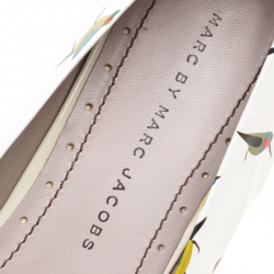 مملوكة مسبقًا Marc by Marc Jacobs White Multicolor Bird Printed Leather Round Toe Ballet Flats Size 37