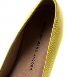 Pre Owned Marc by Marc Jacobs Yellow Patent Leather Logo Ballet Flats Size 37