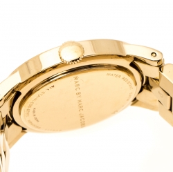 Pre Owned Marc by Marc Jacobs White Yellow Gold Plated Stainless Steel Amy MBM3056 Women's Wristwatch 36 mm