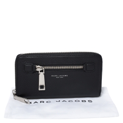 Marc Jacobs Black Leather Gotham Zip Around Wallet